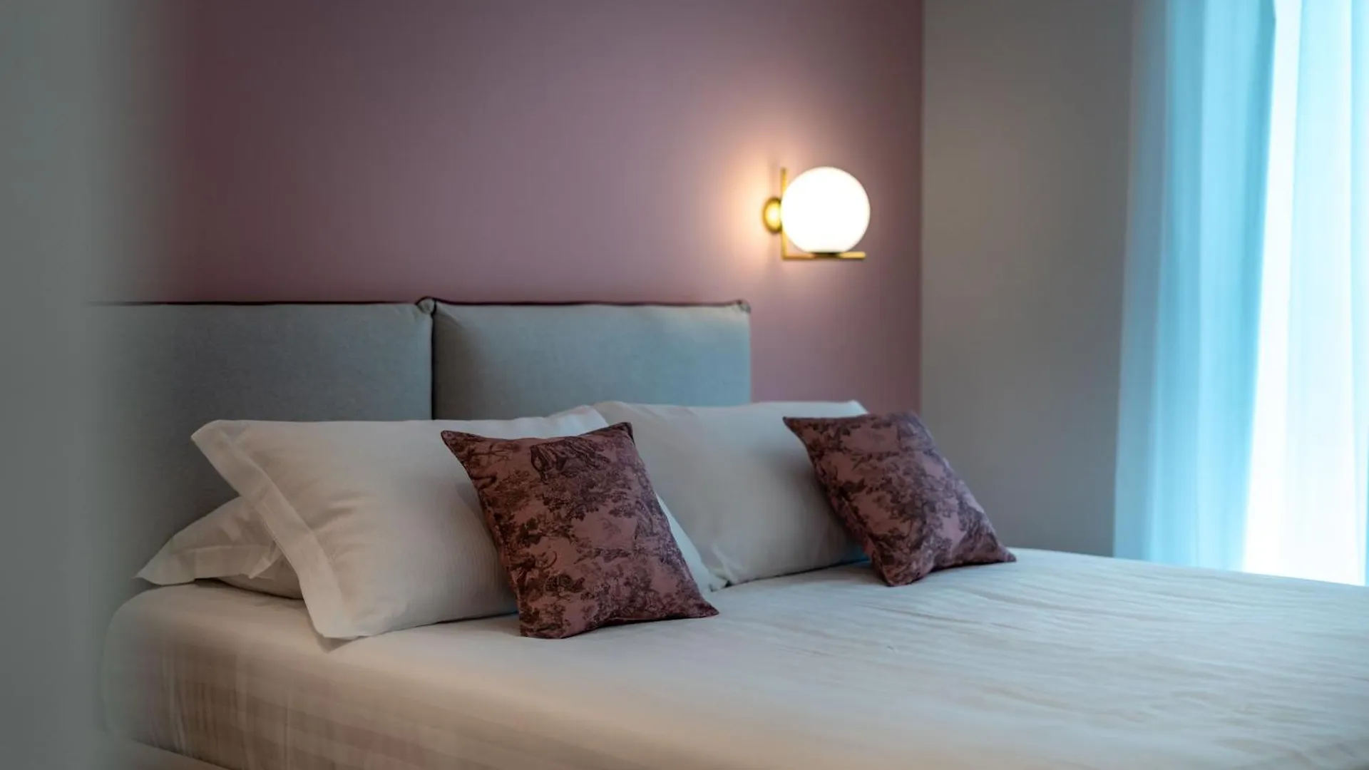 Villa Silvia Apartments San Felice del Benaco Italy