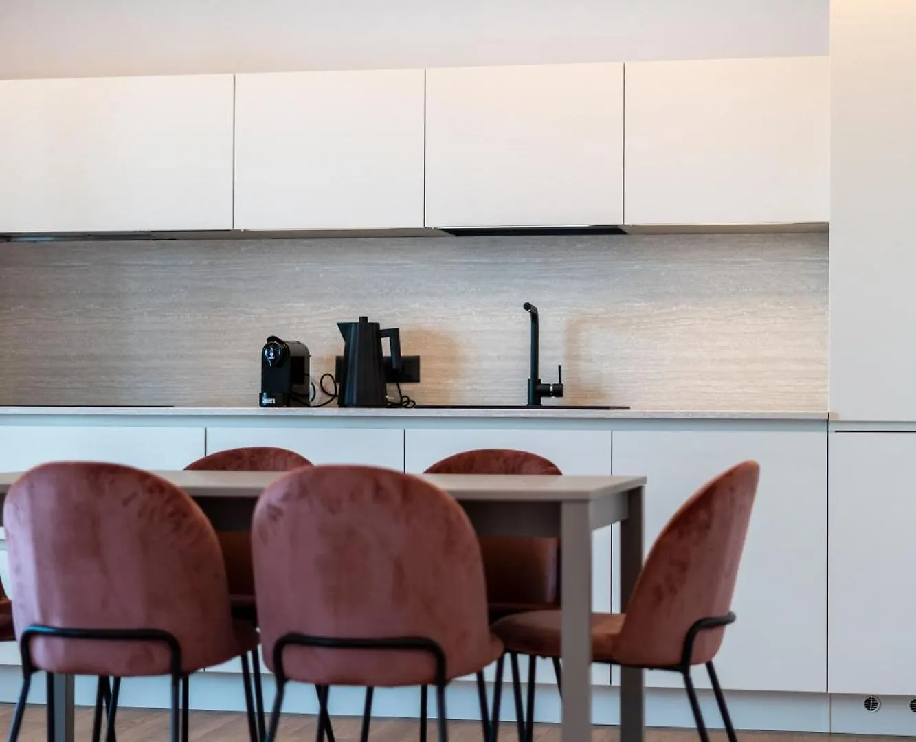 Villa Silvia Apartments San Felice del Benaco 0*,