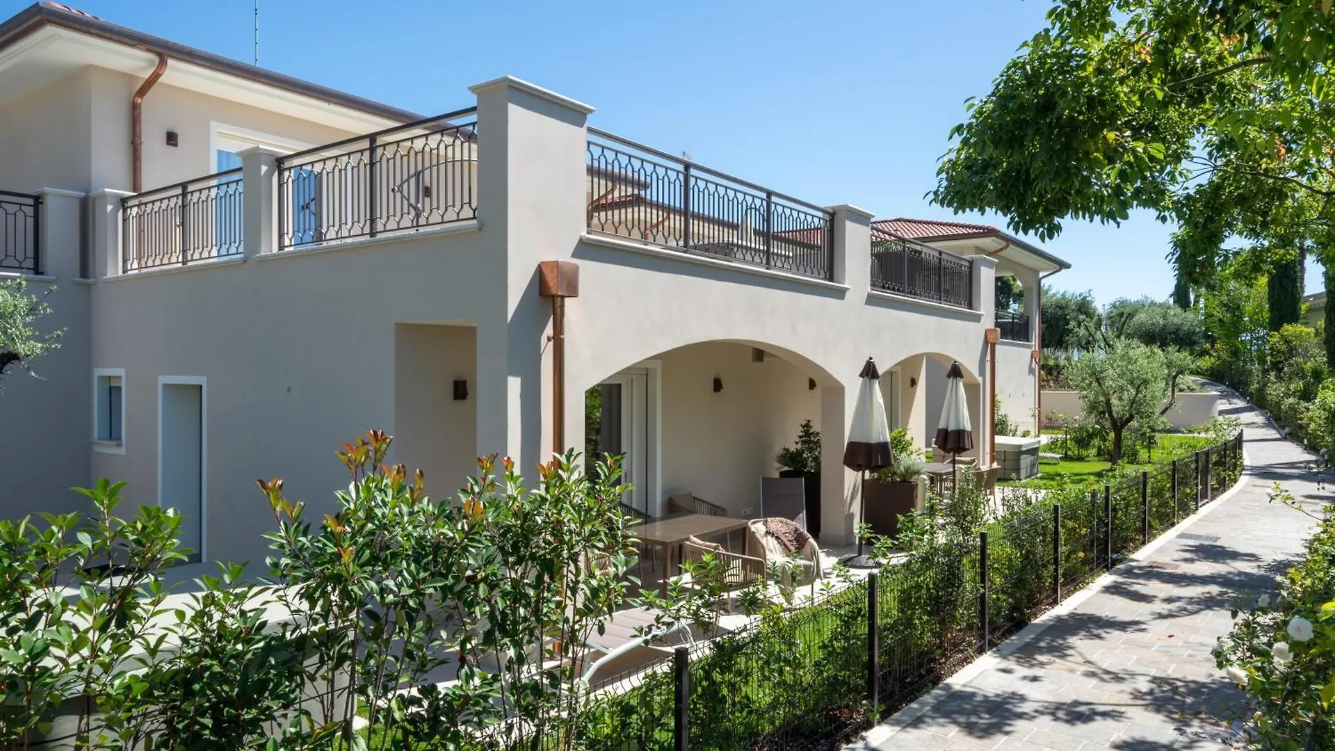 Villa Silvia Apartments San Felice del Benaco