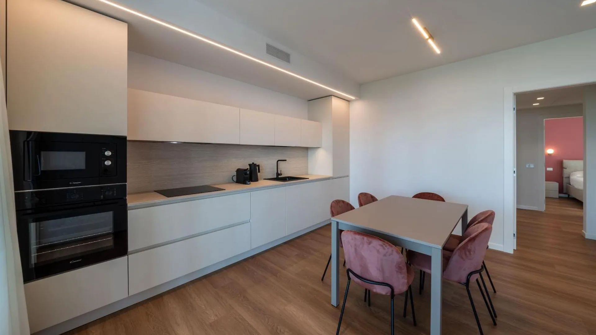 Villa Silvia Apartments San Felice del Benaco 0*,  Italy