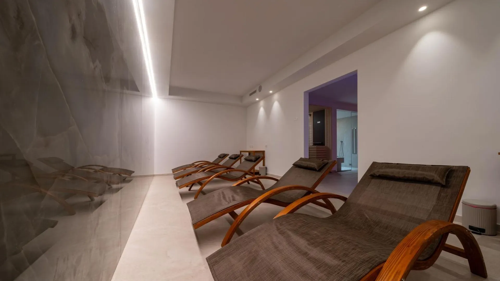 Villa Silvia Apartments San Felice del Benaco 0*,