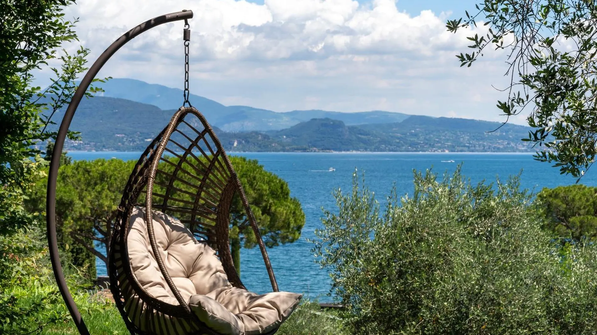Villa Silvia Apartments San Felice del Benaco 0*,  Italy