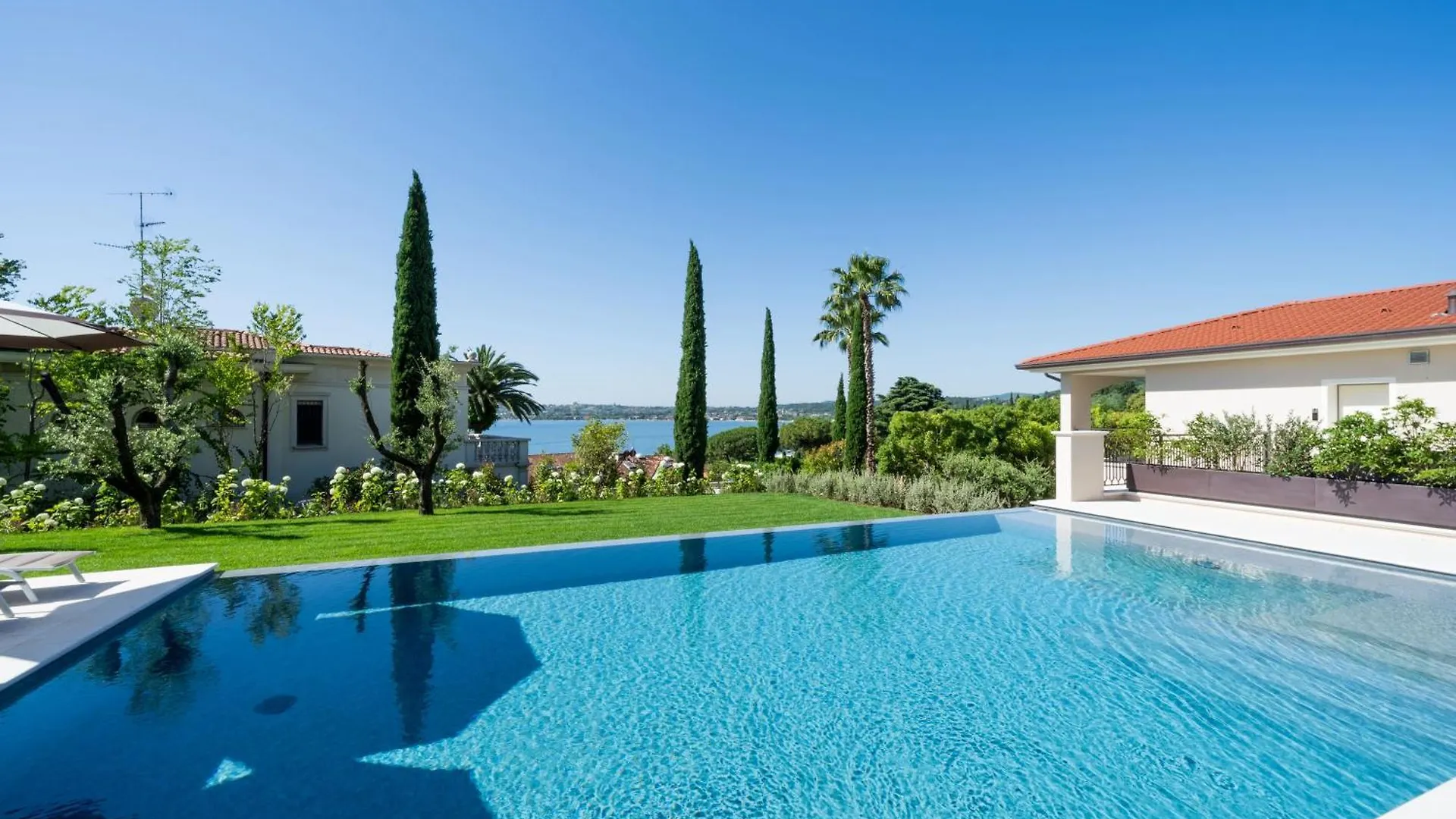 Villa Silvia Apartments San Felice del Benaco