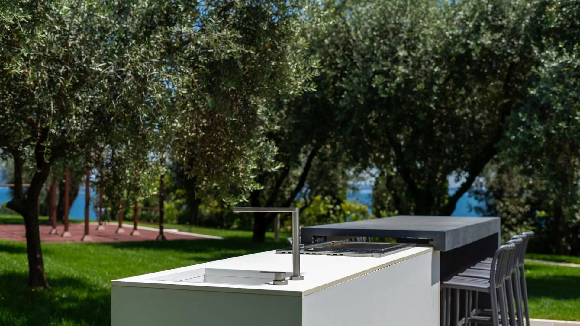 Villa Silvia Apartments San Felice del Benaco Italy