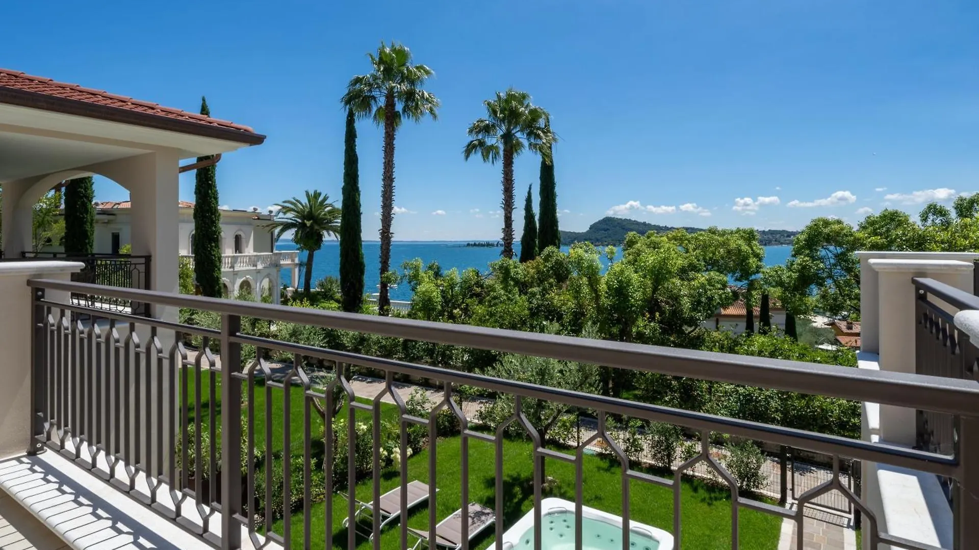 Villa Silvia Apartments San Felice del Benaco 0*,  Italien
